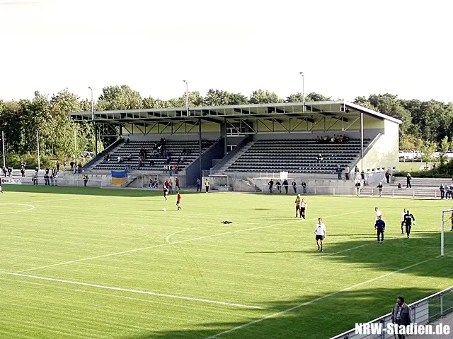 Haupttribüne PCC-Stadion, VfB Homberg & FCR Duisburg